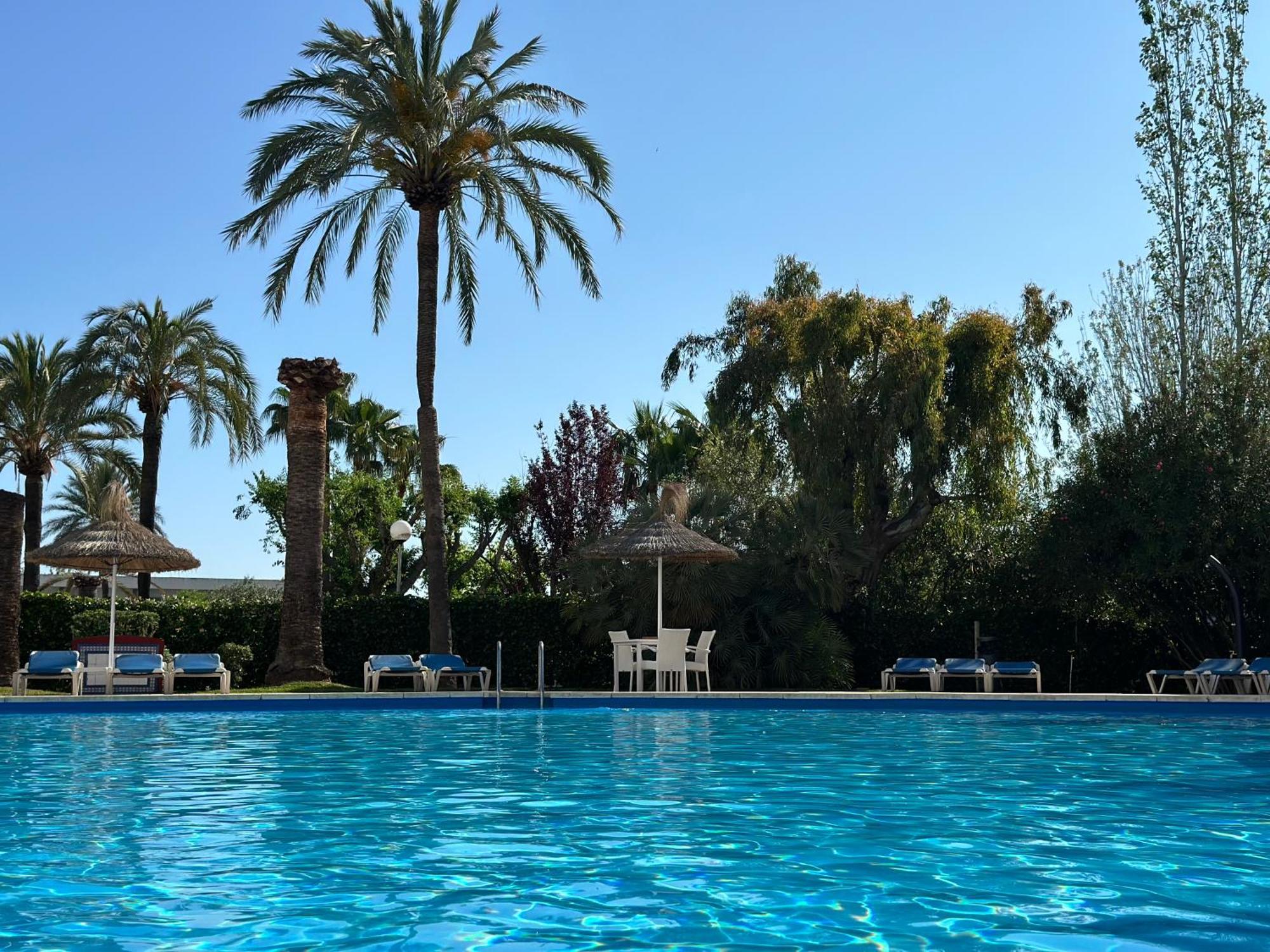 Family Relax Apartment Alcudia  Bagian luar foto